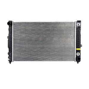 Design Auto Spare Parts Cooling System Radiator for AUDI A4 A6 VW passat 8D0121251BB
