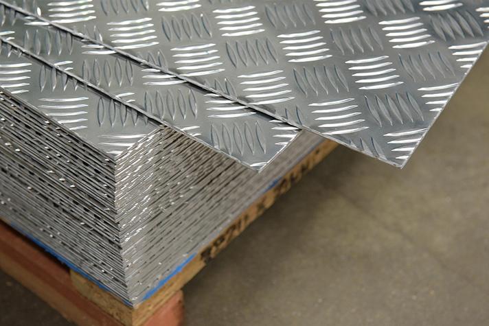 Jumbo Silver Aluminum Diamond Plate Flooring For Building Structure