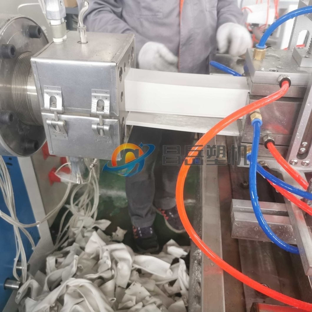 PVC/PP/PE Profile Plastic Making Machine Production Line