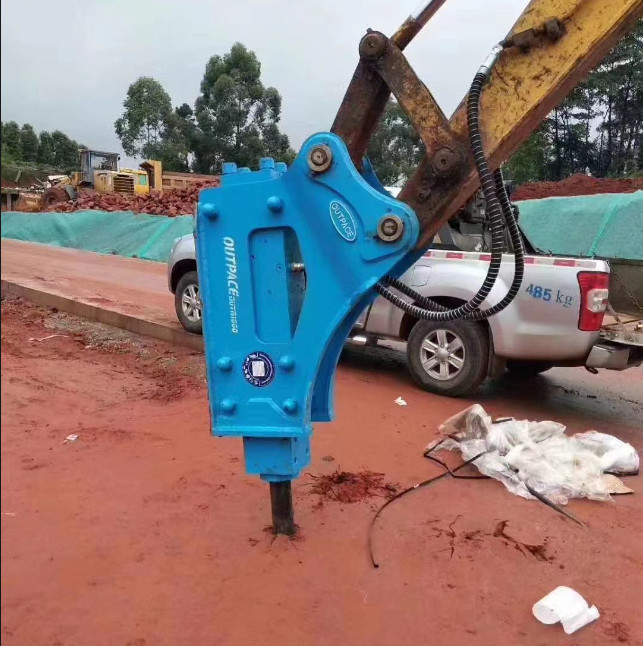 Box type hydraulic breaker , hydraulic hammer for excavator CAT320