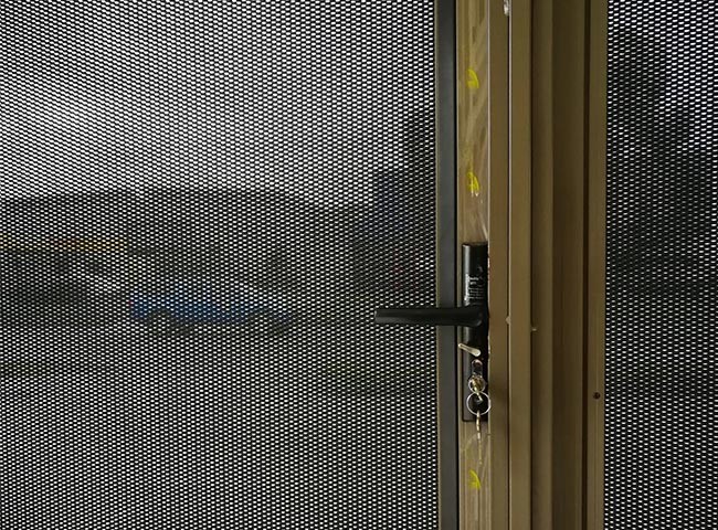 Expanded Metal DVA Mesh – One Way Vision Mesh,Anti-Rain, Privacy and Security Protection