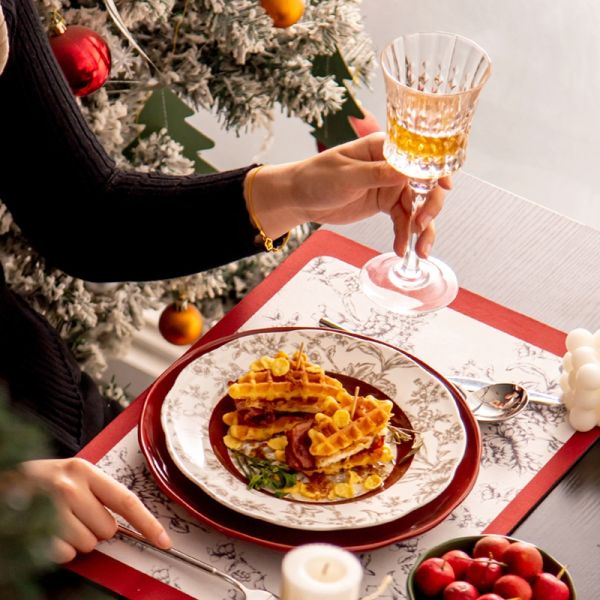 Full Porcelain Christmas Tableware Chinese Year Ceramic Tableware Plant Pattern Type