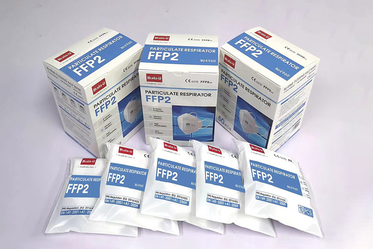 CE 0370 And FDA Disposable Nonwoven Face Mask Particulate Respirator , FFP2 Protective Respirator With Earloops