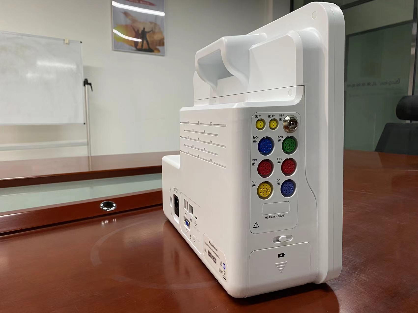 Multi Parameter Portable Vital Monitoring Device For Hospital Ambulance