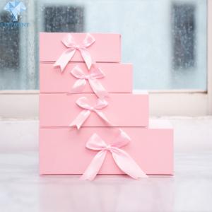China Offset Printing Custom Magnetic Closure Boxes 36cm×21cm×15cm wholesale