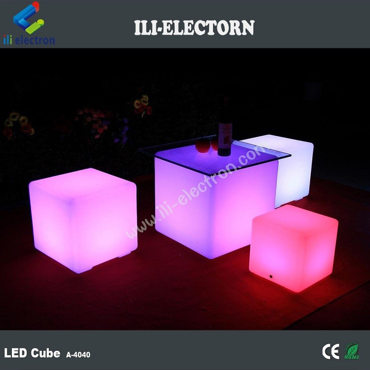 Muti-Color LED Illuminated Cube Stools 40 Cm Rechargeable Remote Control