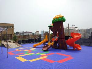 Kids Playground Interlocking Sports Flooring System Environmentally Friendly