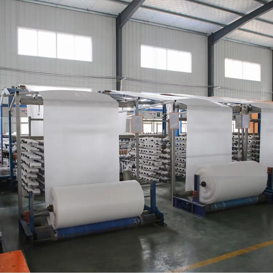 China 100% Virgin Woven Polypropylene Fabric , Waterproof PP Woven Bag Fabric wholesale
