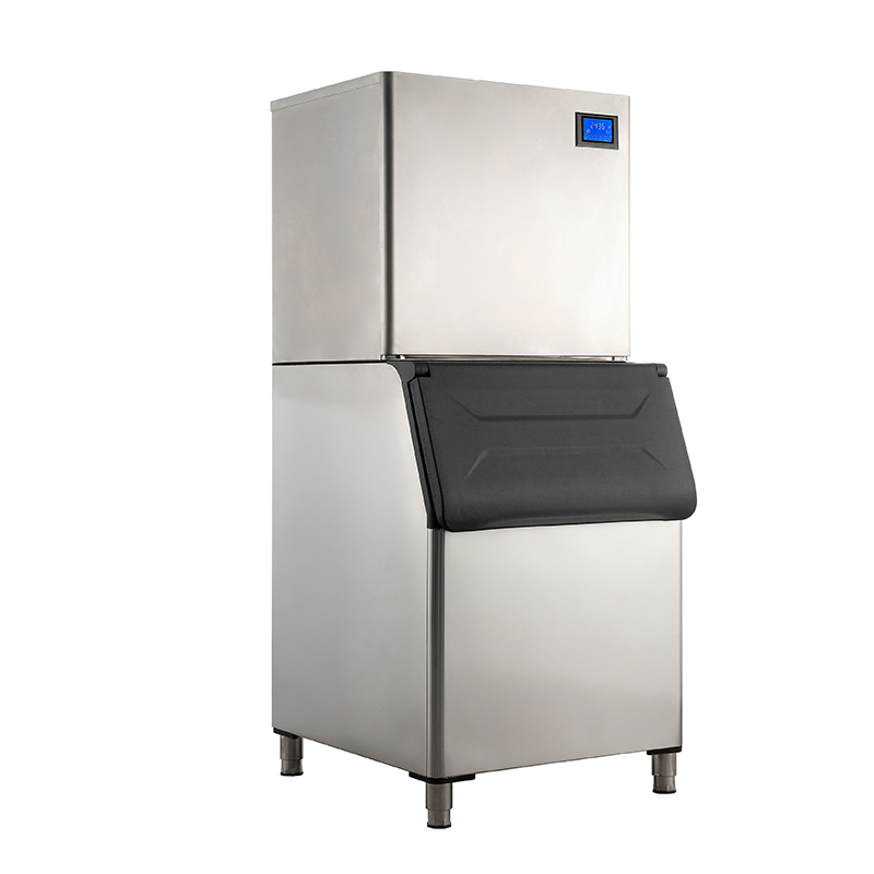 318kg Daily LZ-700 Water Cooling Cube Crescent Ice Machine with 200KG Ice Storage Capacity