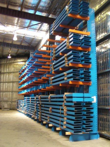 Quality Heavy duty cantilever racking , high density selective racking system for sale