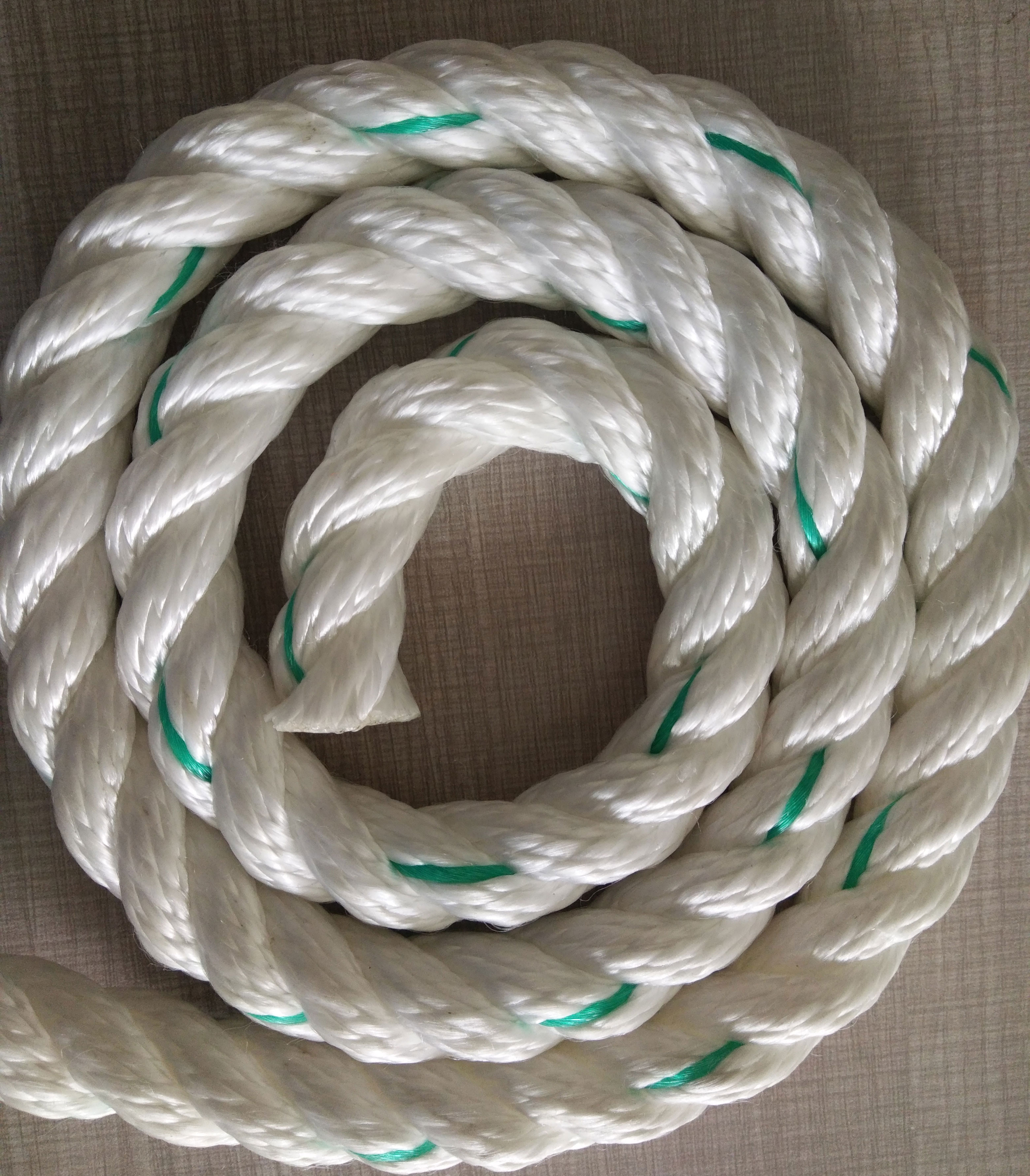 Climbing Net Poly Dac Rope 16mm 5/8" 3 Strand Twisted