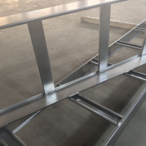 Galvanized Ladder Type Cable Tray Low Maintenance Wall Mounted Installation Method