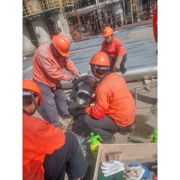 CE Portable Horizontal Pipe Cutting And Beveling Equipment Split Frame
