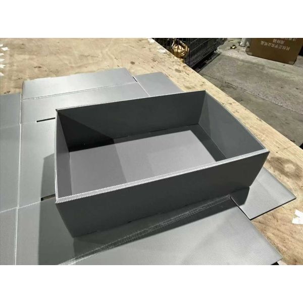 Plastic Warehouse Storage Containers Various Sizes Warehouse Storage Box Eco Friendly