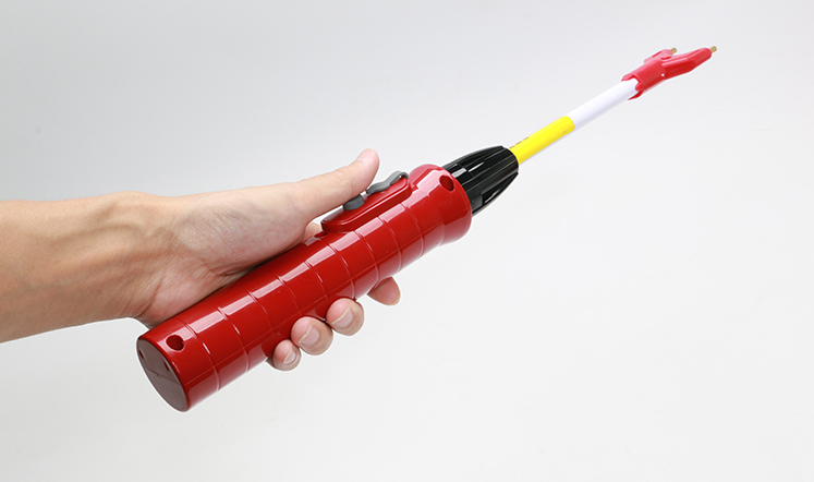 PVC Electric Low Voltage Cattle Prod Non Detachable 19cm Handle Moisture Proof