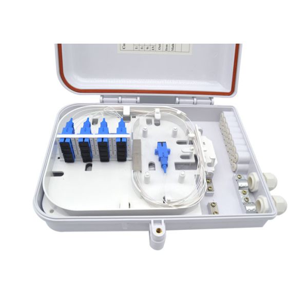 PC ABS Material Fiber Optic Distribution Box 16 Core FTTx Outdoor Wall Mounted Box