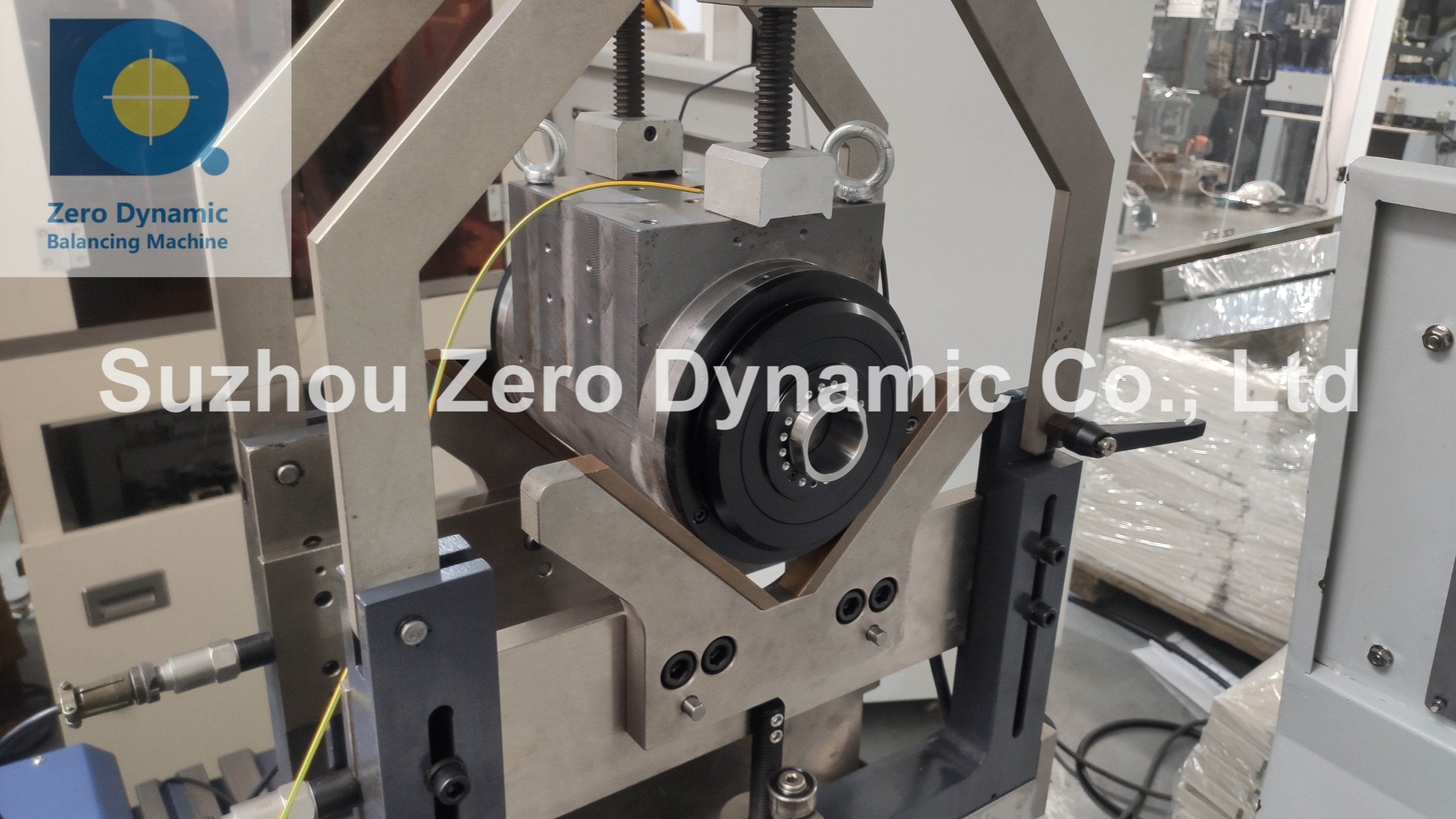 Soft Bearing Mechanical Spindle / Electrical Spindle Balancing Machine High Precision Spindle Balancer