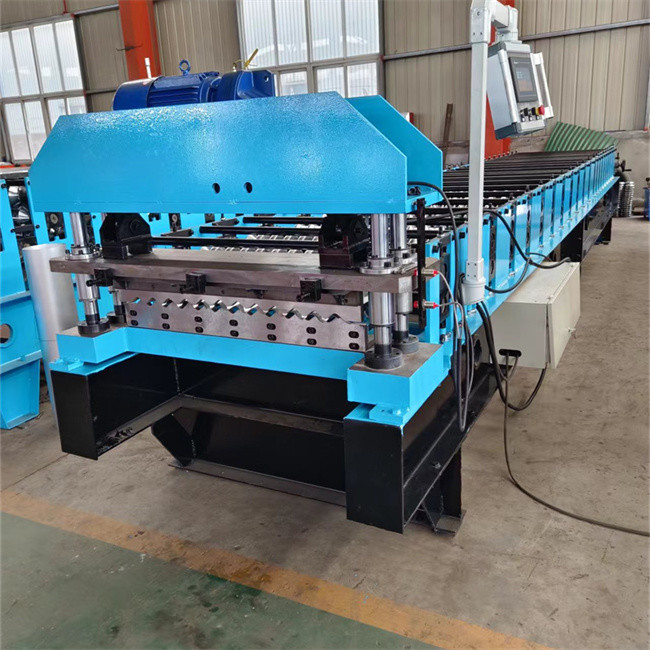 panel Corrugated Iron Roofing Sheet Making Machine High Speed 15-20m/Min