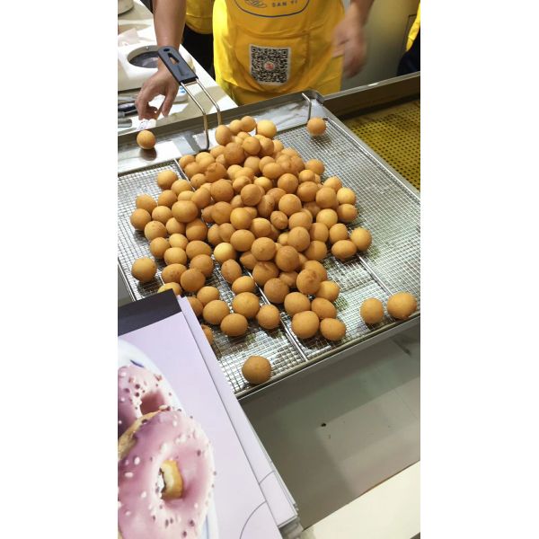 3 Molds 450PCS/H Automatic Blanking Donut Ball Machine