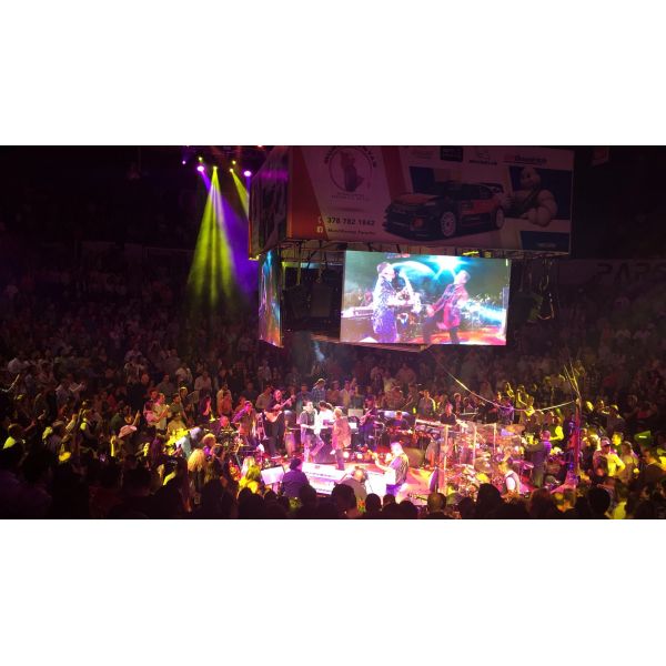 Noiseless Stage LED Display Space Saving Smooth Picture Seamless Splicing