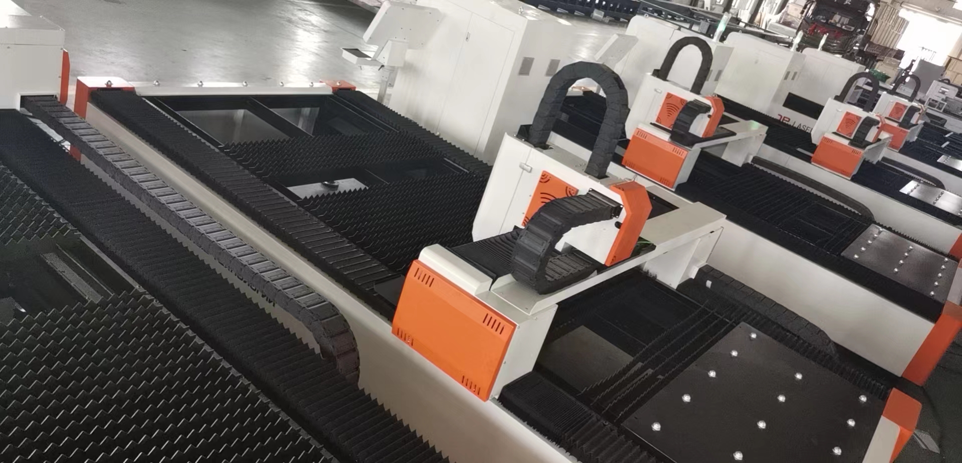 2000*6000 mm 6000W Best Single Table Fiber Laser Cutting Machine for Wavelength Cutting