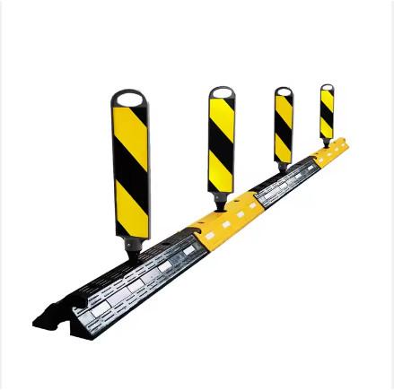 Quality Traffic Safety Products Retractable Road Dividers With Warning Posts Barrier Level Crossing Signs for sale