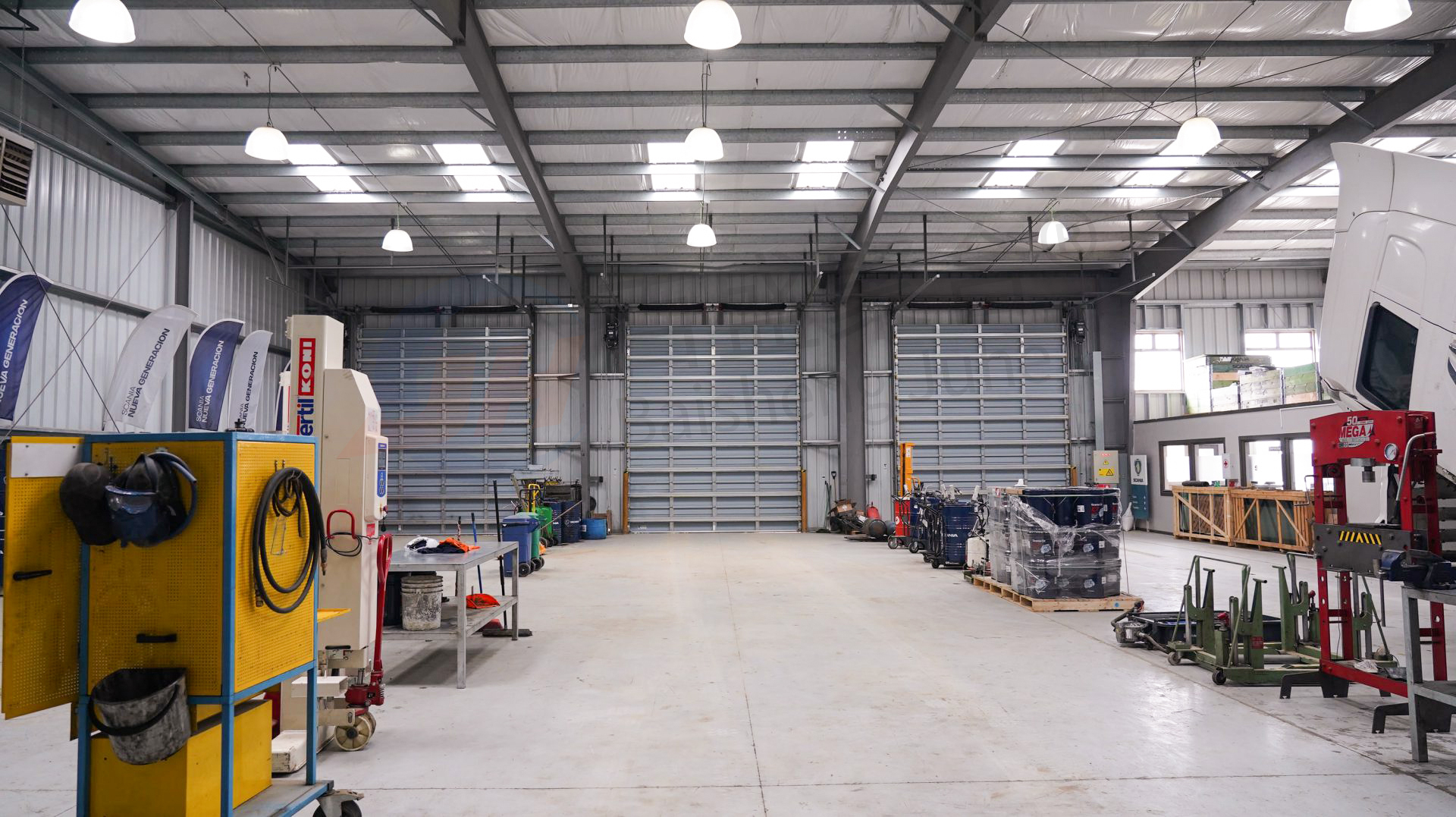 Q235B / Q345B Corrugated Sheet Metal Shed Corrugated Steel Buildings Carport