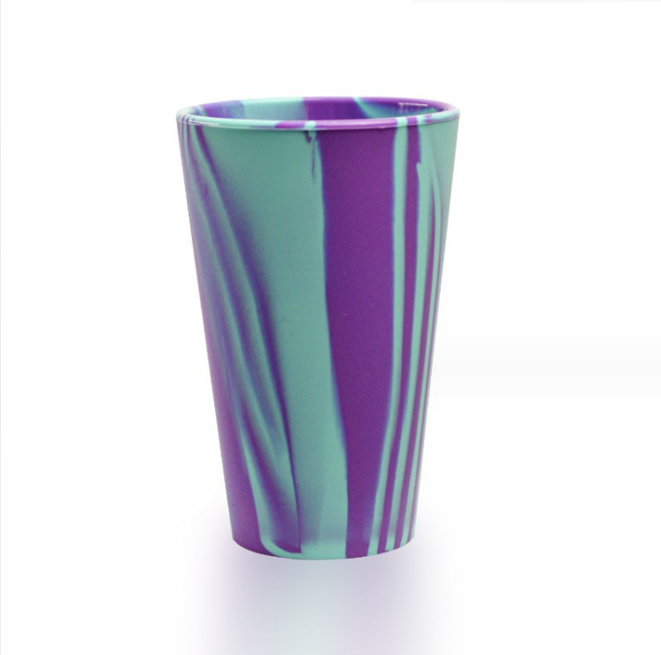 Customize Your Drinking Experience with Our Unbreakable and BPA-Free Silicone Cup