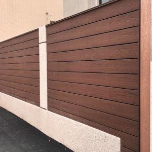 China Wood Plastic Composite Garden Decking Boards moisture resistant decking panel wholesale