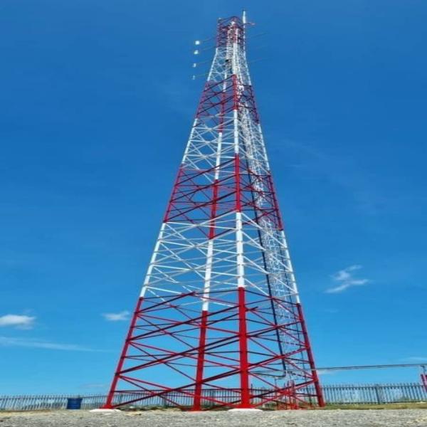 Quality Angular 3leg Galvanized Steel Mobile Antenna Tower With MW Brackets for sale