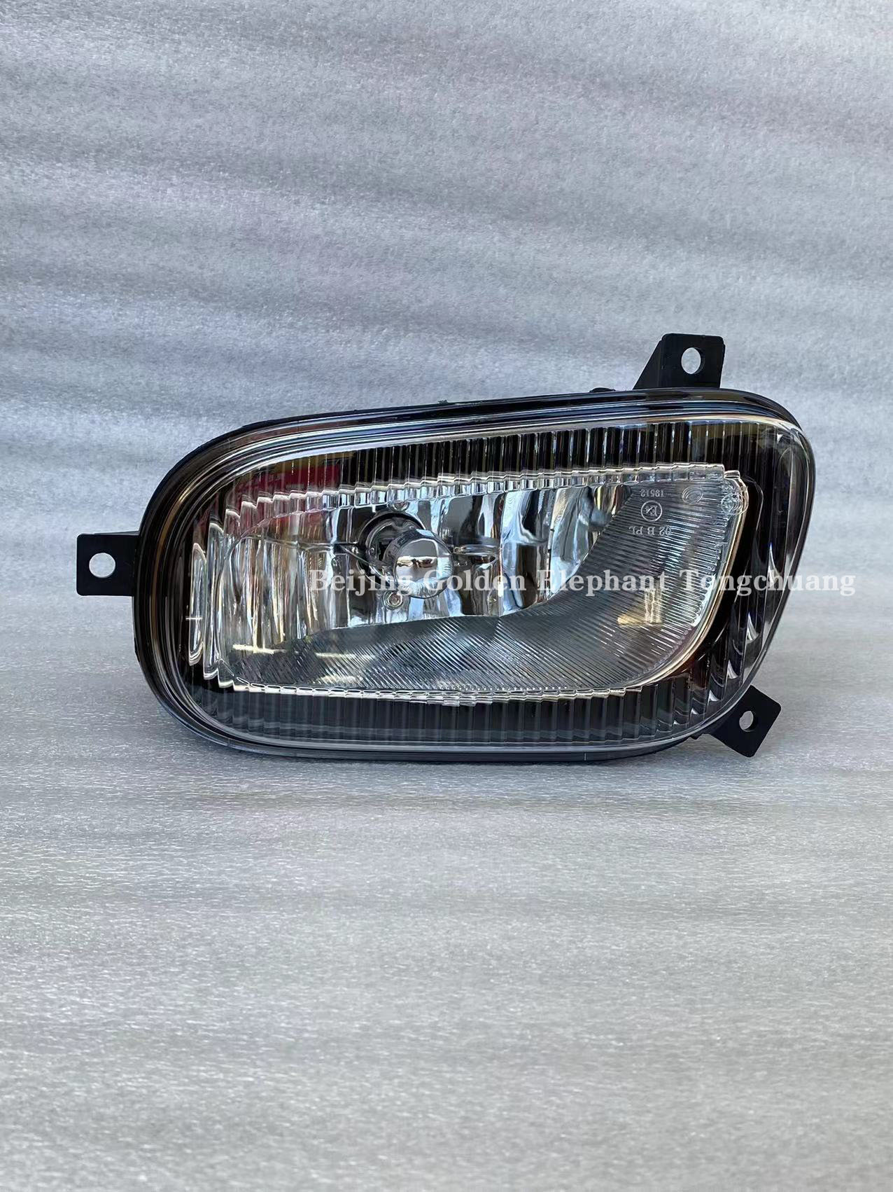 Omac Special Anti-Fog Light for Foton Auto Original Parts of Front Bumper Light Truck