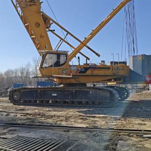 Yellow 180T Xcmg Crawler Crane 90% New For Handling Large Ores And Rocks