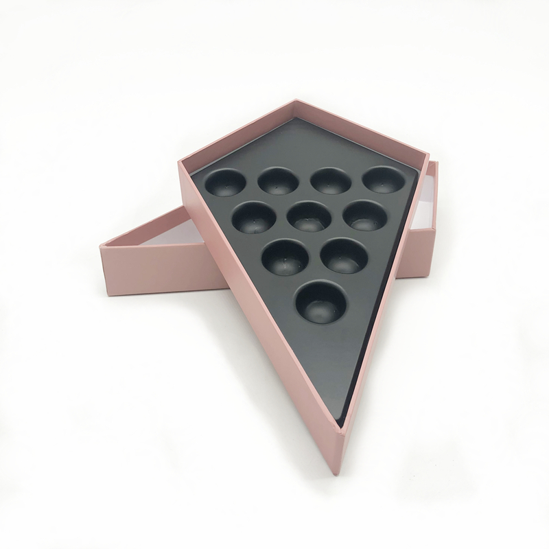 Food Grade Empty Heart Chocolate Box Packaging Varnishing Customized