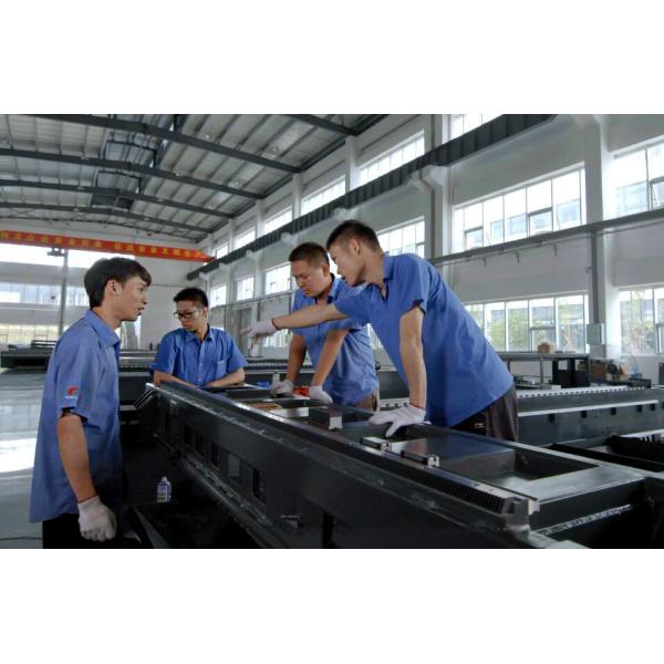 3D Industrial Robot Laser Welding Laser Cutting Machine For Metal Sheet