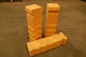 China 70% Al2O3 Anchor Brick Aluminium Melting Furnace High Temp Refractory Bricks on sale