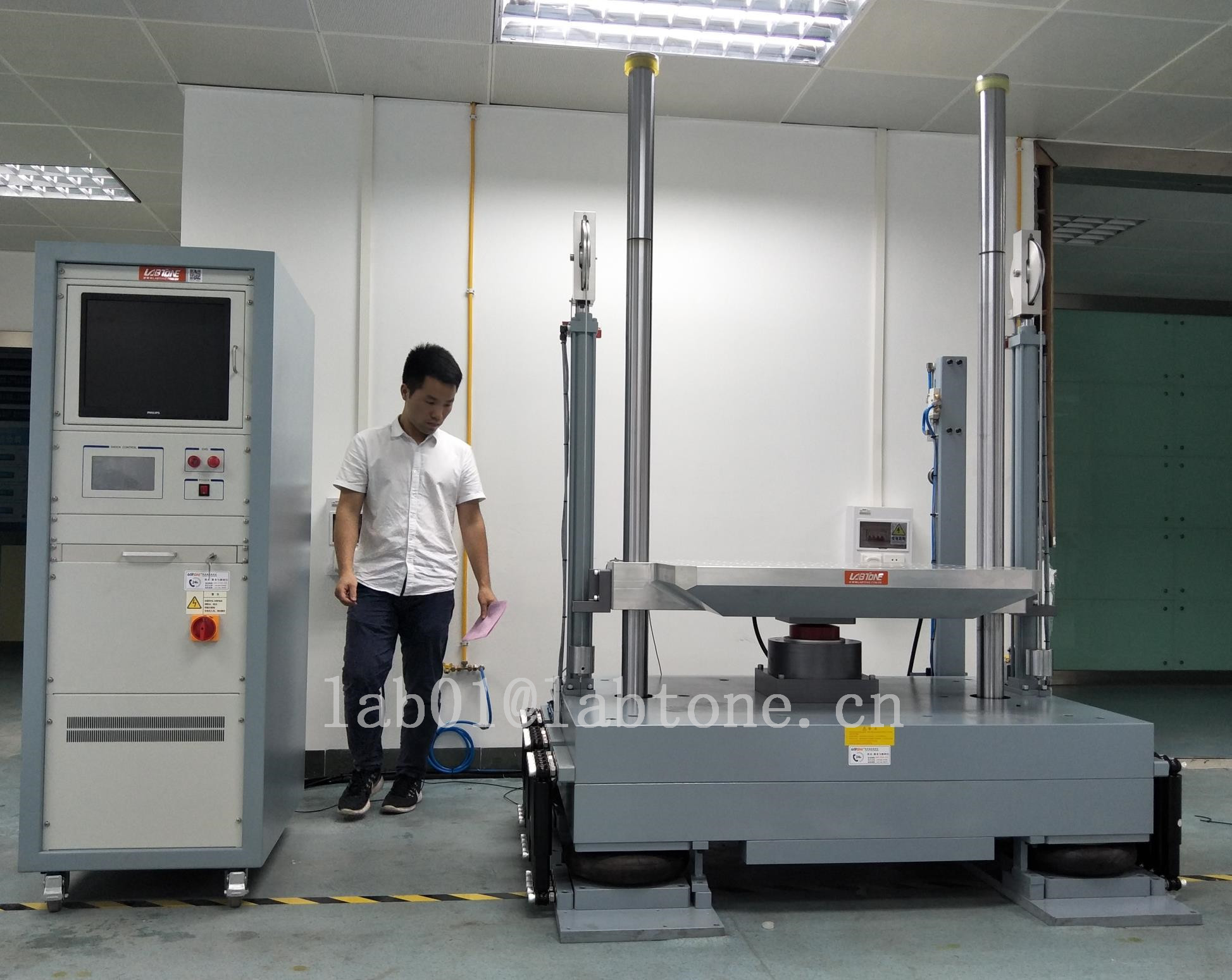 Laboratory Large Mechanical Shock Testing Machine Meet IEC 62133 with 200kg Load