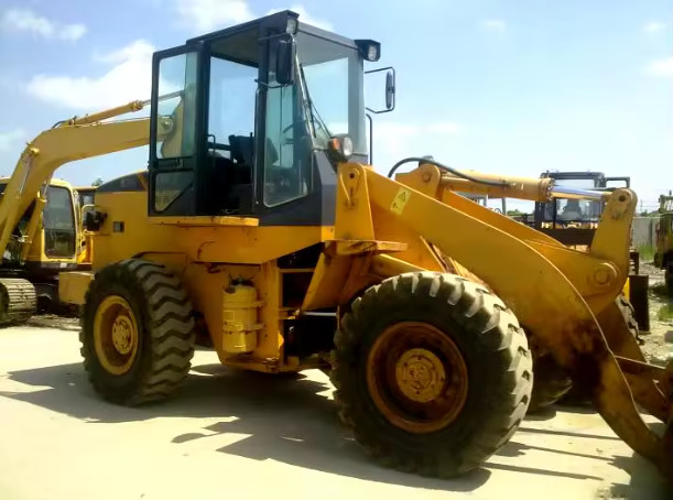 215HP Articulated Frame Assists The Front Wheel Motor Grader Front Blade CLG4215D