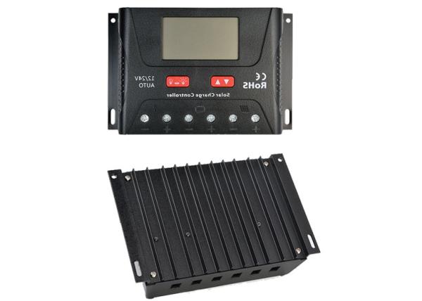 Quality Multi Function Solar Battery Charger Controller , Automatic Usb Pwm Controller for sale