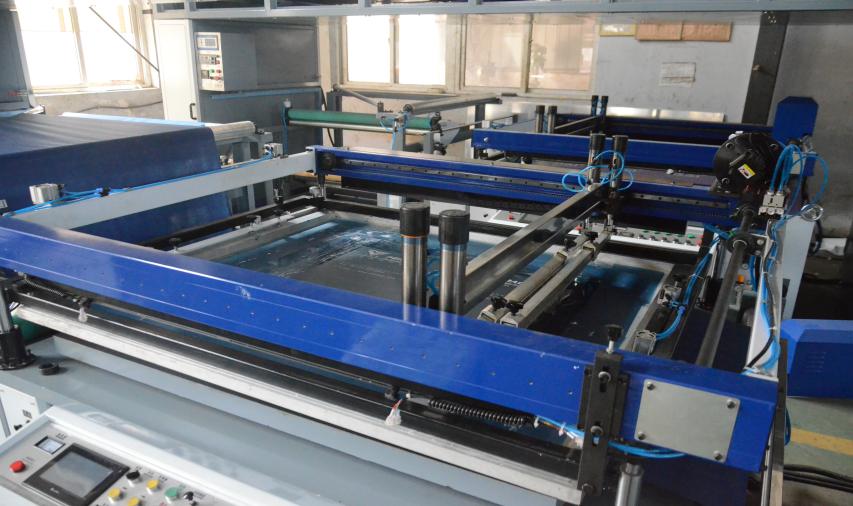 Automated Single Color Non Woven Screen Printing Machine / Roll To Roll Screen Printing Equipment