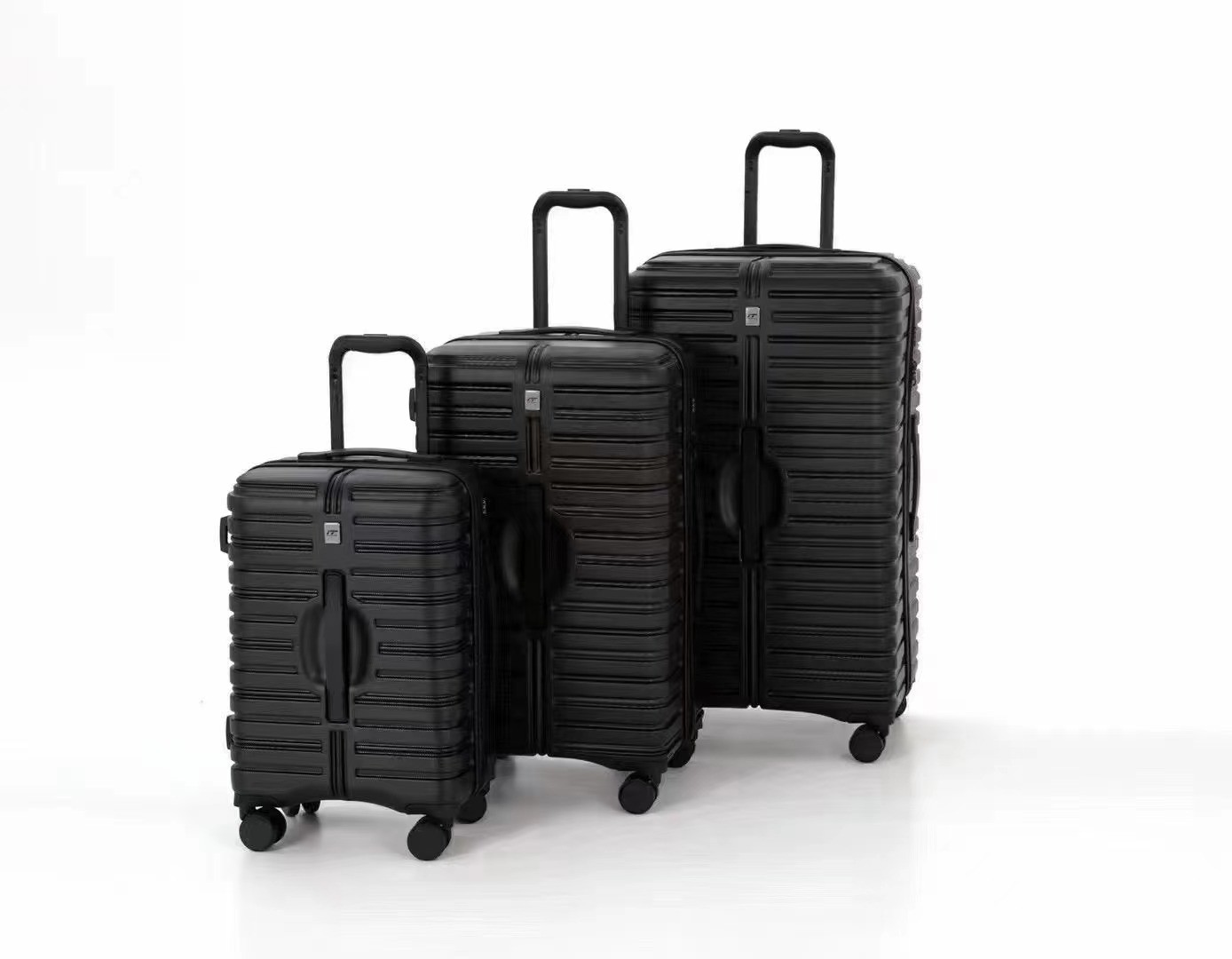 China Large Practical ABS Plastic Suitcase Moistureproof With Aluminum Handle wholesale