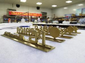 China IP65 Office Wayfinding Signage , Wall Mounted Hospital Directional Signs on sale