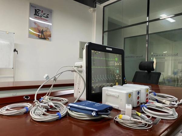 Quality Neonate Modular Patient Monitor , Electronic Vitals Machine With 2IBP AG EtCO2 for sale