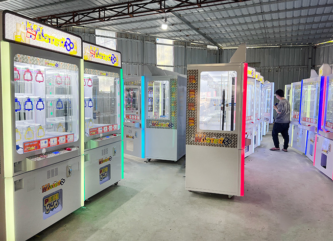 Coin Operated Key Master Game Golden Key Prize Vending Game Machine With Bill Acceptor