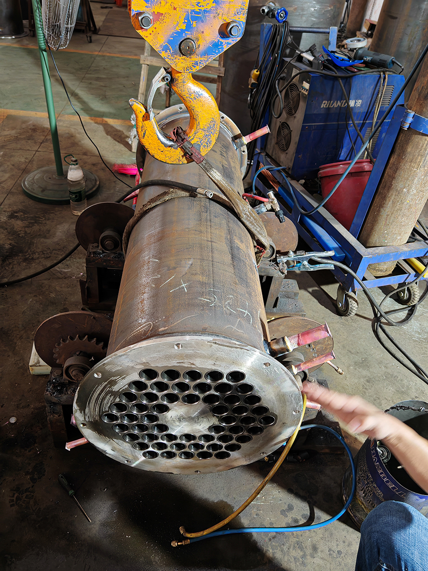 1320x1000x1660 mm Industrial Tube Ice Machine 1ton 1000kg for Business Compressor Power 4.5 kw