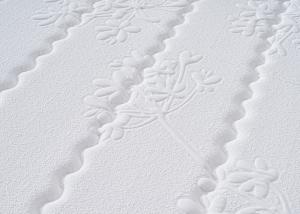 China OEM Gel Infused Memory Foam Mattress , noisefree Hotel Quality King Size Mattress on sale