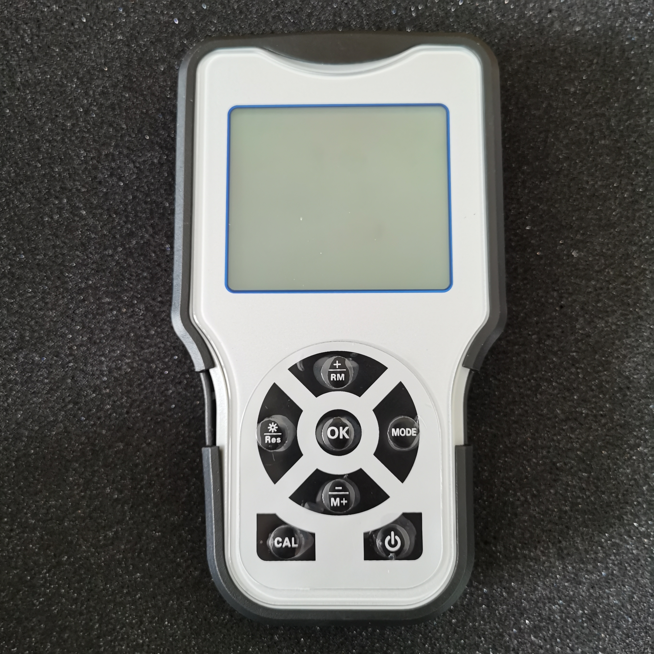 Compact and Lightweight EC TDS Meter for Easy Water Testing in Industrial Settings