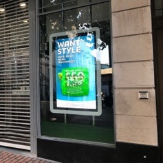 32" 43" Inch 2500-3000 Nit High Brightness LCD LED Advertising monitor Digital Signage video display with photo sensor