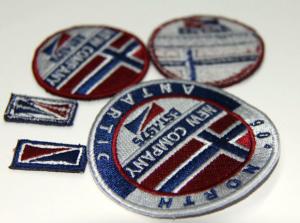 China High Density Custom color Round Shape Applique Patches Grey Merrowed Edge Iron On wholesale