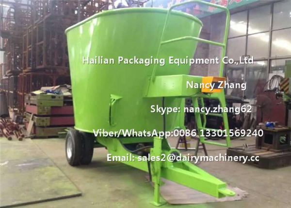 Quality Efficient Green Animal TMR Feed Mixer , small tmr mixer With Weighting System for sale