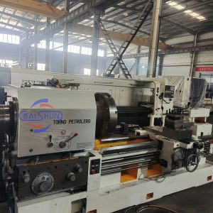 China QK1327X1500 Electric Chuck Pipe Threading Machine 800mm Swing wholesale